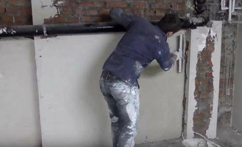 Как штукатурить стены своими руками новичку: видео и письменные инструкции
