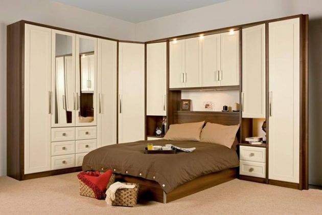 Как выбрать угловой шкаф в спальню: лучшие рекомендации по обустройству гардеробной