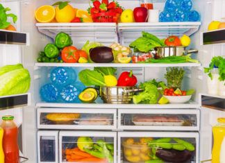Чем помыть холодильник внутри, чтобы уничтожить запах: самые действенные способы