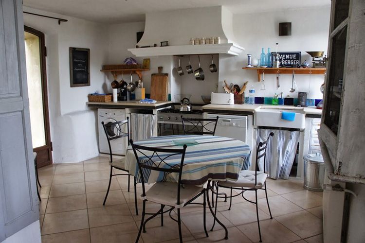 Средиземноморье у вас дома: секреты оформления кухни в стиле Прованс