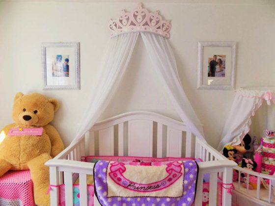 Покои для маленького принца или принцессы: зачем нужен балдахин на детскую кроватку, и как сэкономить на его покупке