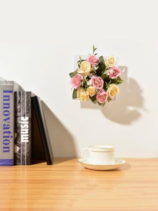 Искусственные цветы для домашнего интерьера: «за» или «против»