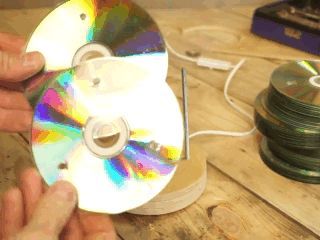 Красота из хлама: поделки из дисков, которые поразят ваше воображение!
