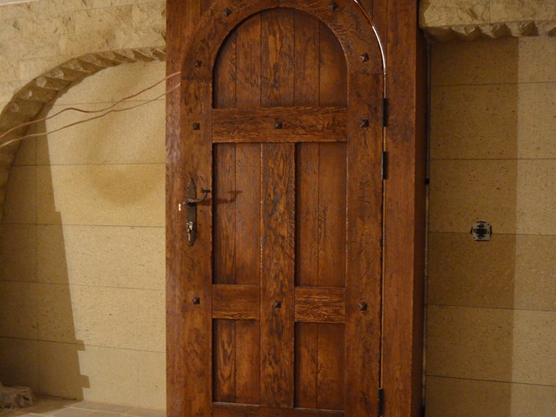Как выбрать деревянные двери