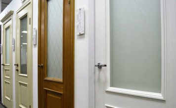 Выбираем качественные межкомнатные двери: натуральный шпон заслуживает внимания