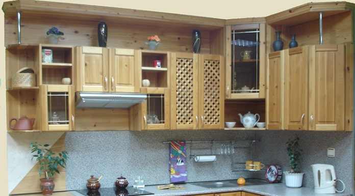⚒ Кухонные фасады из массива дерева: используемые материалы и неоспоримые преимущества