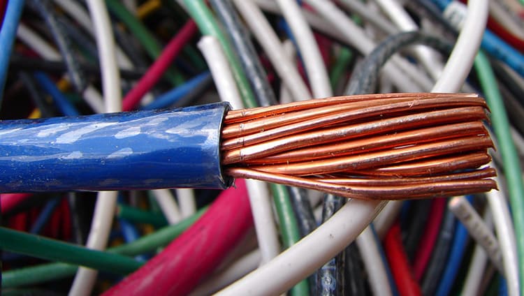 Выбор модификации провода и его сечения – очень важная задача