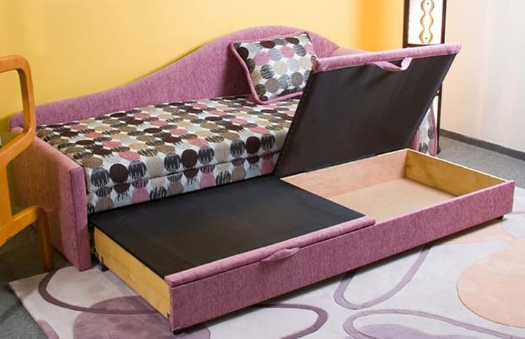 Какое спальное место лучше для ребёнка - детская софа-тахта или диван с бортиками