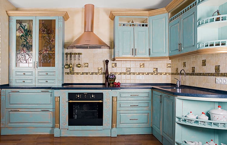 Современный и стильный: расскажем, каким должен быть угловой кухонный гарнитур