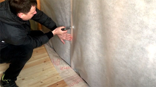Обшивка стен внутри помещений: имитация бруса и её монтаж